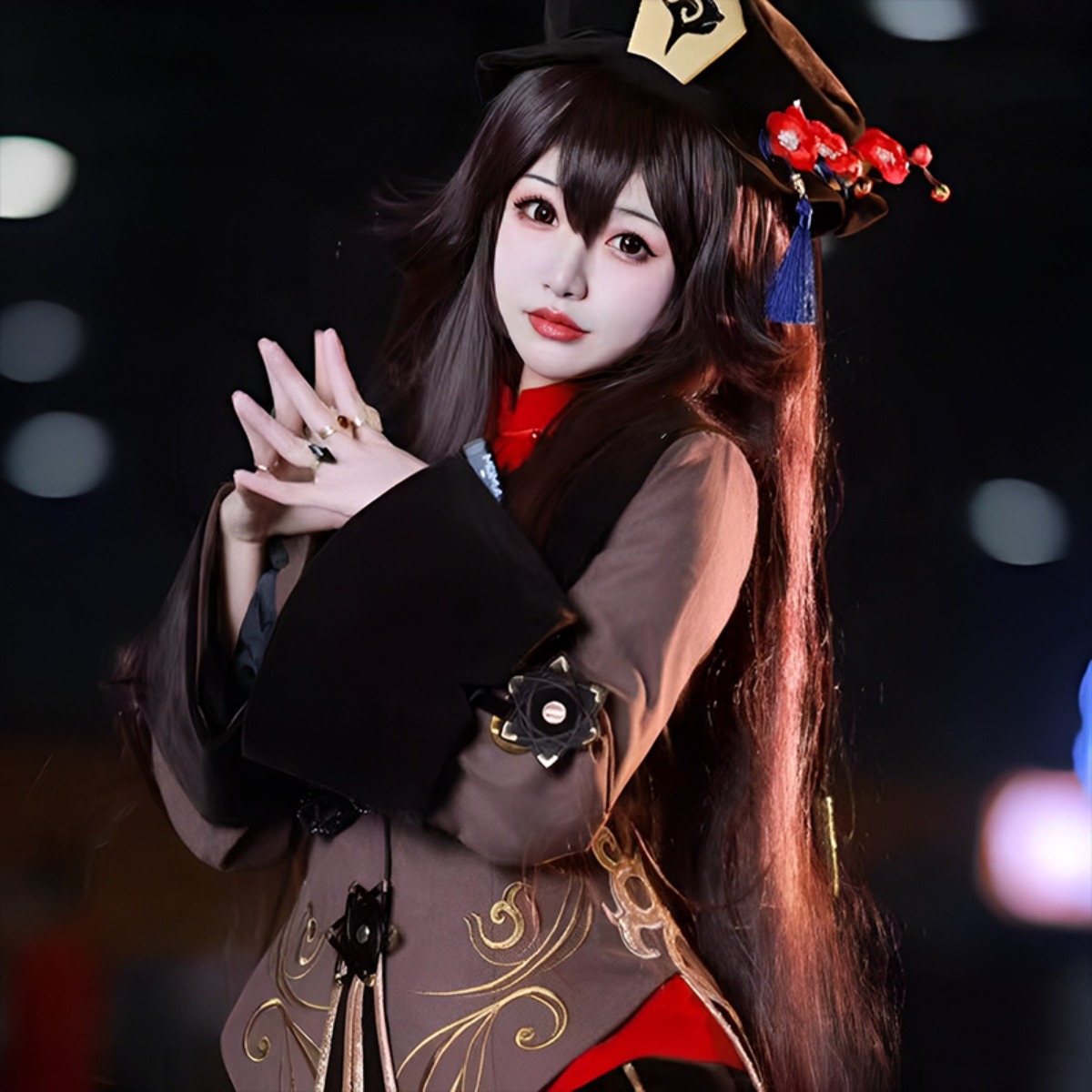Cosplay Duo Anime - 原神インパクト 胡桃 コスプレウィッグ、ロンググラデーションレイヤードツインテール、スナップクリップ付き、滑らかなストレートヘア