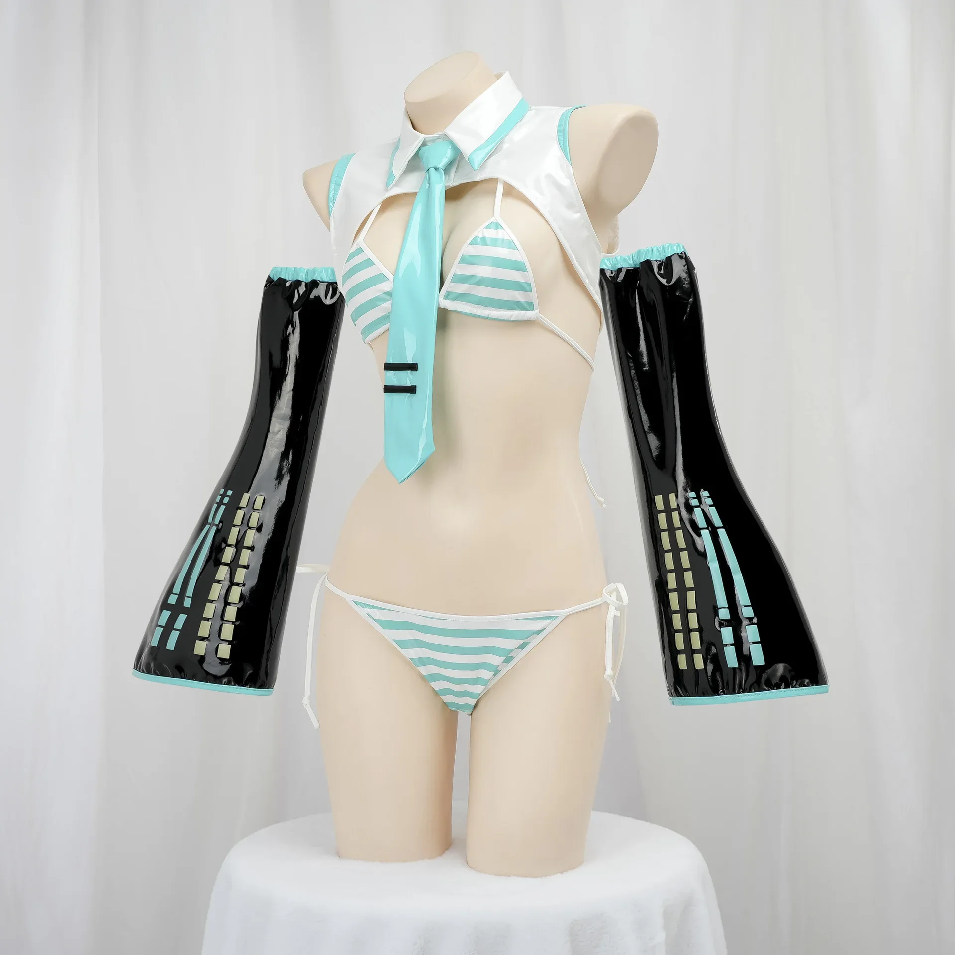 アニメミクコスプレミクフォーミュラスーツコスプレ衣装女の子雪 - Anime Cosplay Bikini のレビューと価格